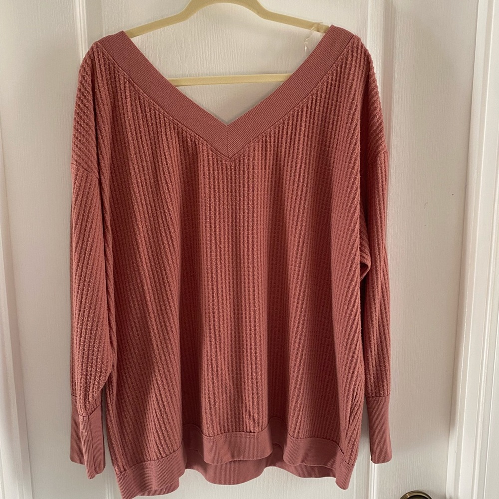 Full circle V Neck blush sweater size 2x